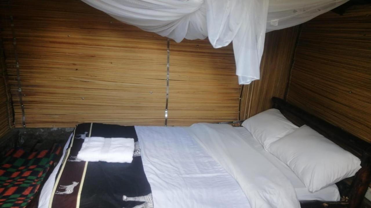 מלון Elmenteita Lillypond Camp מראה חיצוני תמונה